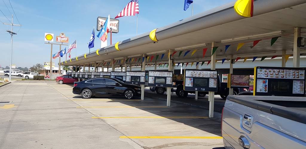 Sonic Drive-In | restaurant | 1300 Albertson Pkwy, Broussard, LA 70518, USA | 3378398968 OR +1 337-839-8968