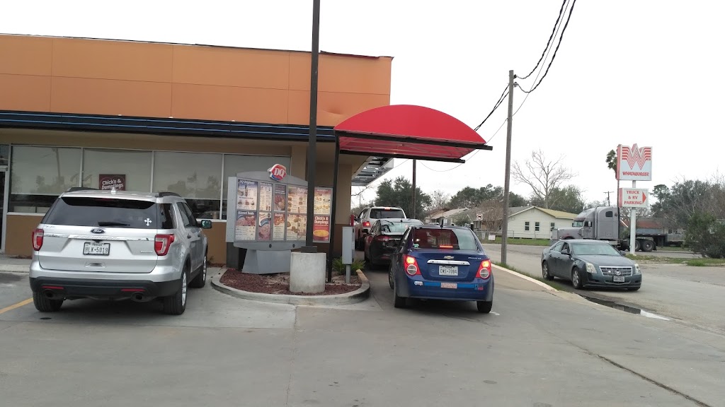 Dairy Queen | restaurant | 523 N Alamo St, Refugio, TX 78377, USA | 3615264614 OR +1 361-526-4614