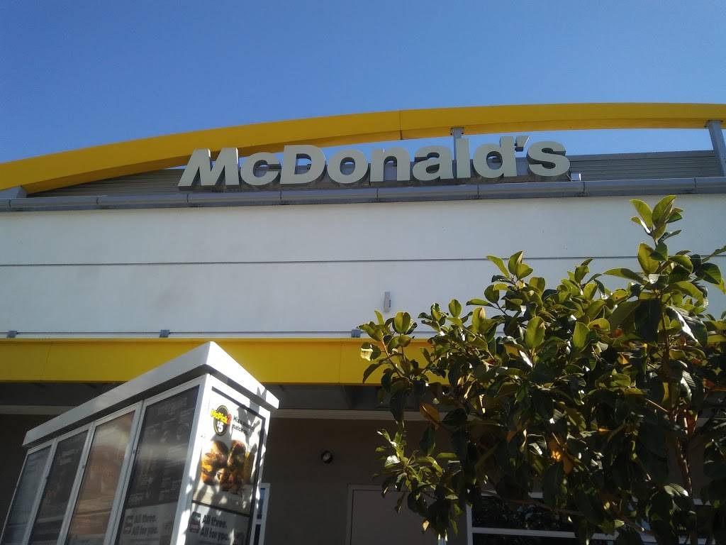 McDonalds | cafe | 3309 Tweedy Blvd, South Gate, CA 90280, USA | 3235671315 OR +1 323-567-1315
