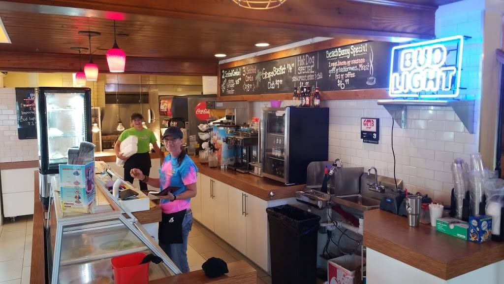 Beach Bunny Subs & Grill | restaurant | 306 Roland Ave, Surf City, NC 28445, USA | 9106222276 OR +1 910-622-2276