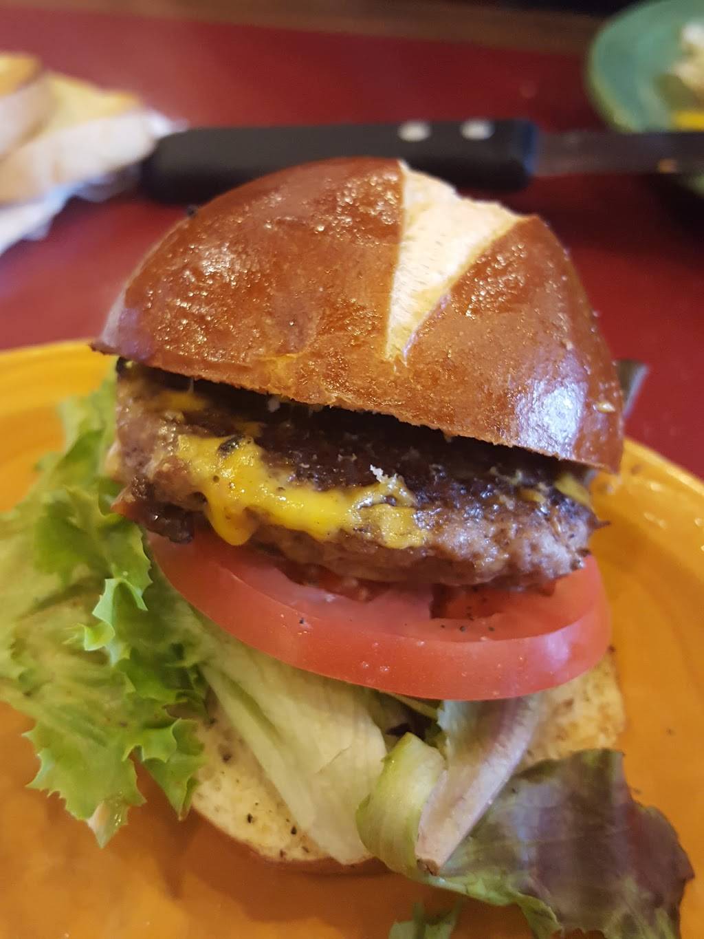 Kings Family Restaurants | restaurant | 16 Hilltop Plaza, Kittanning, PA 16201, USA | 7245453340 OR +1 724-545-3340