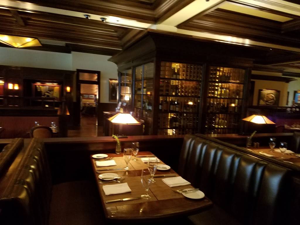 Bugattis Steak & Pasta | restaurant | 1 Ameristar Blvd, St Charles, MO 63301, USA | 6369404471 OR +1 636-940-4471