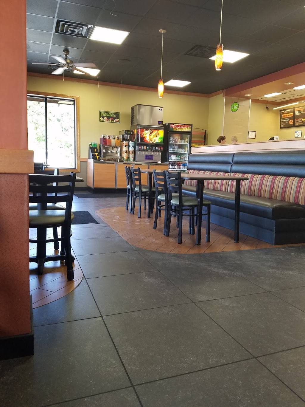 Subway | restaurant | 810 E Main St, Tupelo, MS 38804, USA | 6628444800 OR +1 662-844-4800