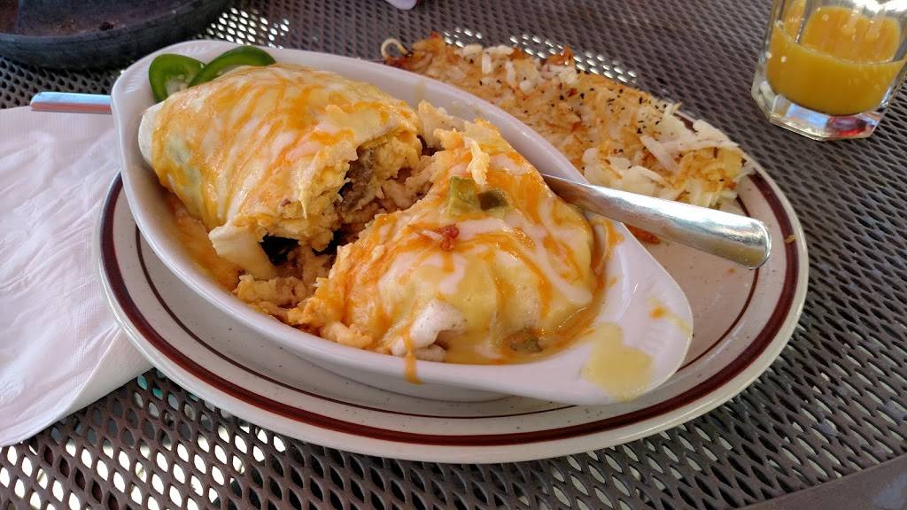Bear Town Bar and Grill | night club | 4875 Hwy 61 N, White Bear Lake, MN 55110, USA | 6514264225 OR +1 651-426-4225