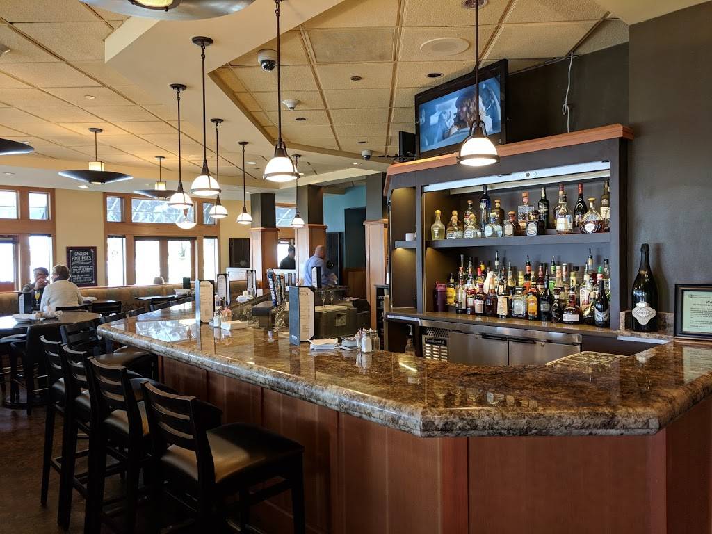 Beach Café - Woodmark | 1170 Carillon Point, Kirkland, WA 98033, USA