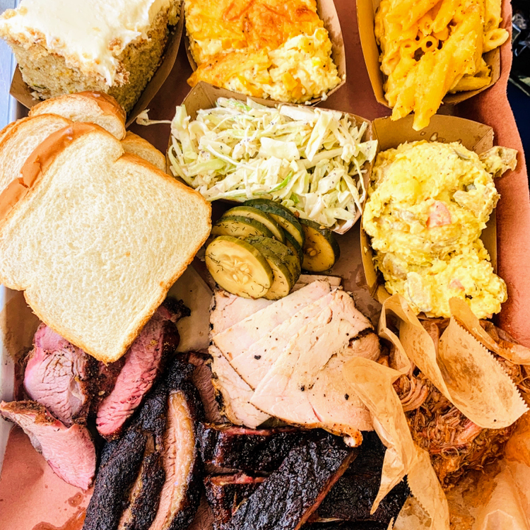 Botto’s BBQ - Restaurant | 2204 NW Roosevelt St, Portland, OR 97210, USA