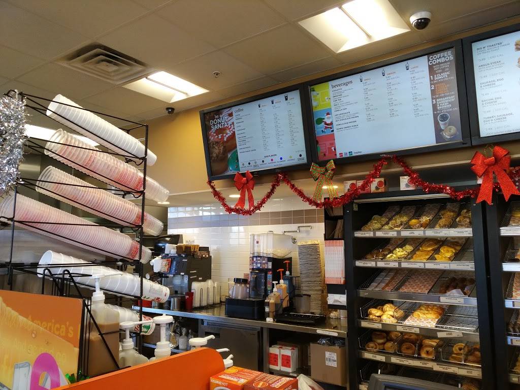 Dunkin Donuts | cafe | 215 E Dundee Rd, Wheeling, IL 60090, USA | 2246760230 OR +1 224-676-0230