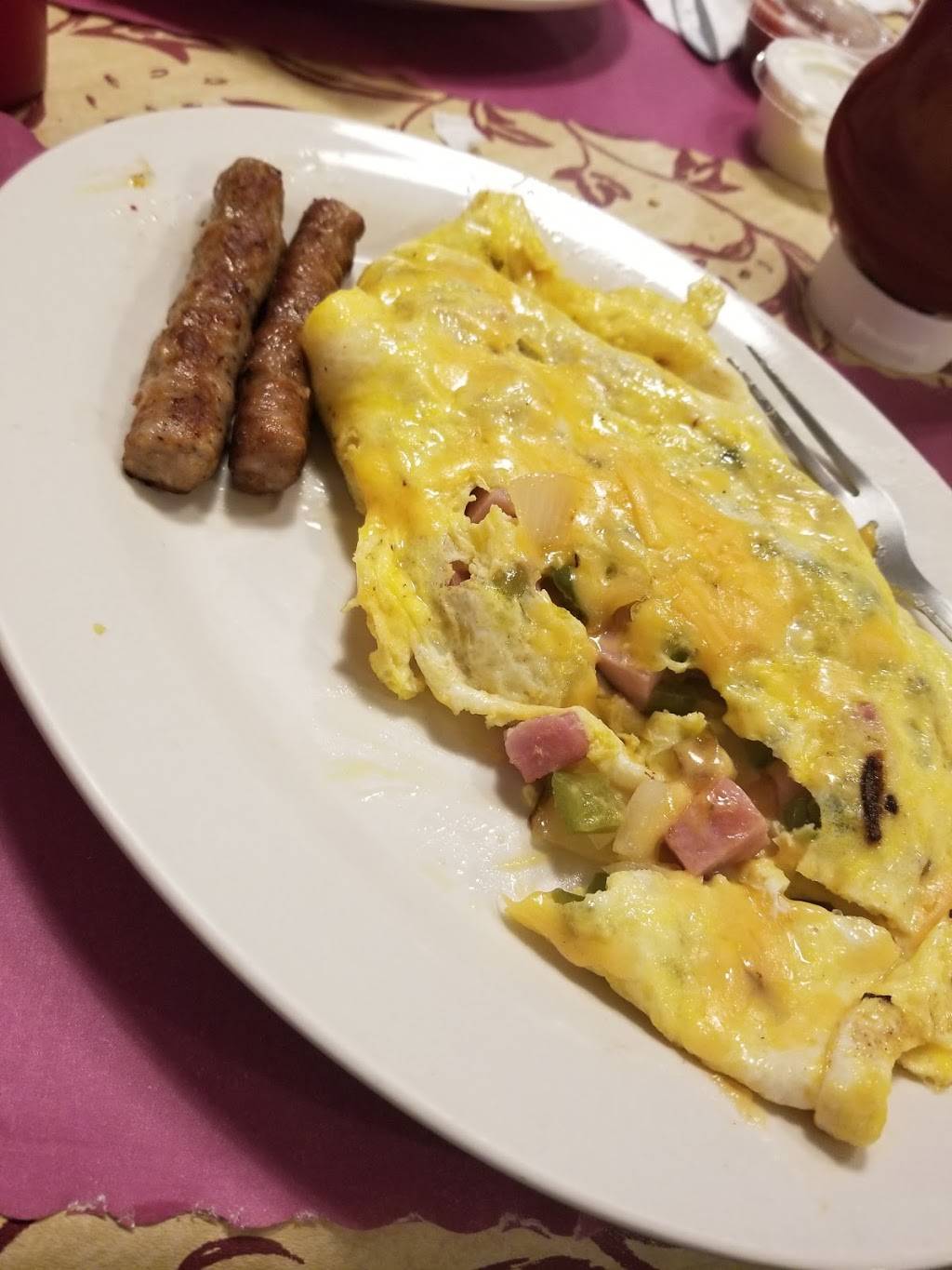 Jennas Fourth St. Cafe | restaurant | 112 E 4th St, Dunkirk, NY 14048, USA | 7163665360 OR +1 716-366-5360
