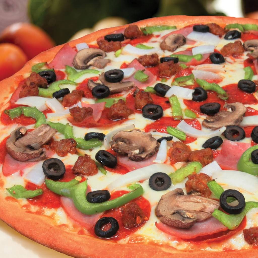 Plus 1 Pizza | meal delivery | 220 Clark St, Cambridge, OH 43725, USA | 7404391333 OR +1 740-439-1333
