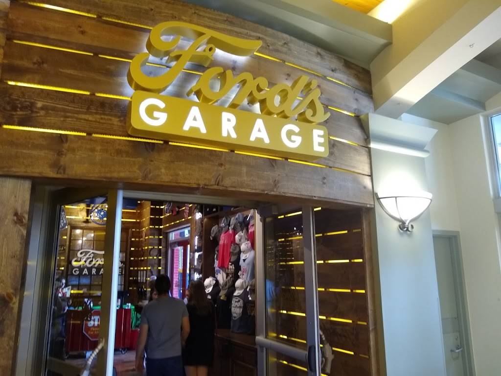 Ford's Garage Wellington - Restaurant | 10300 Forest Hill Blvd Suite