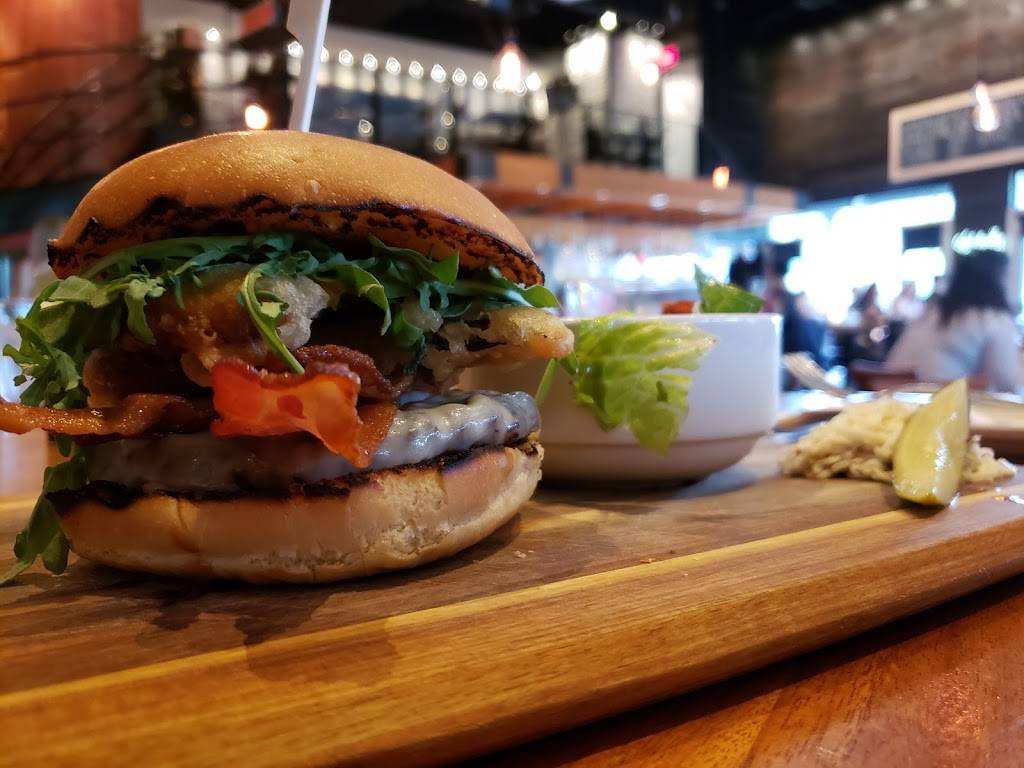 Restaurant Vertigo Boisbriand | restaurant | 3305 Avenue des Grandes Tourelles, Boisbriand, QC J7H 1M9, Canada | 4509518425 OR +1 450-951-8425