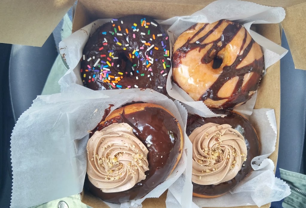 Destination Donuts | bakery | 3519 N High St, Columbus, OH 43214, USA | 6145250878 OR +1 614-525-0878