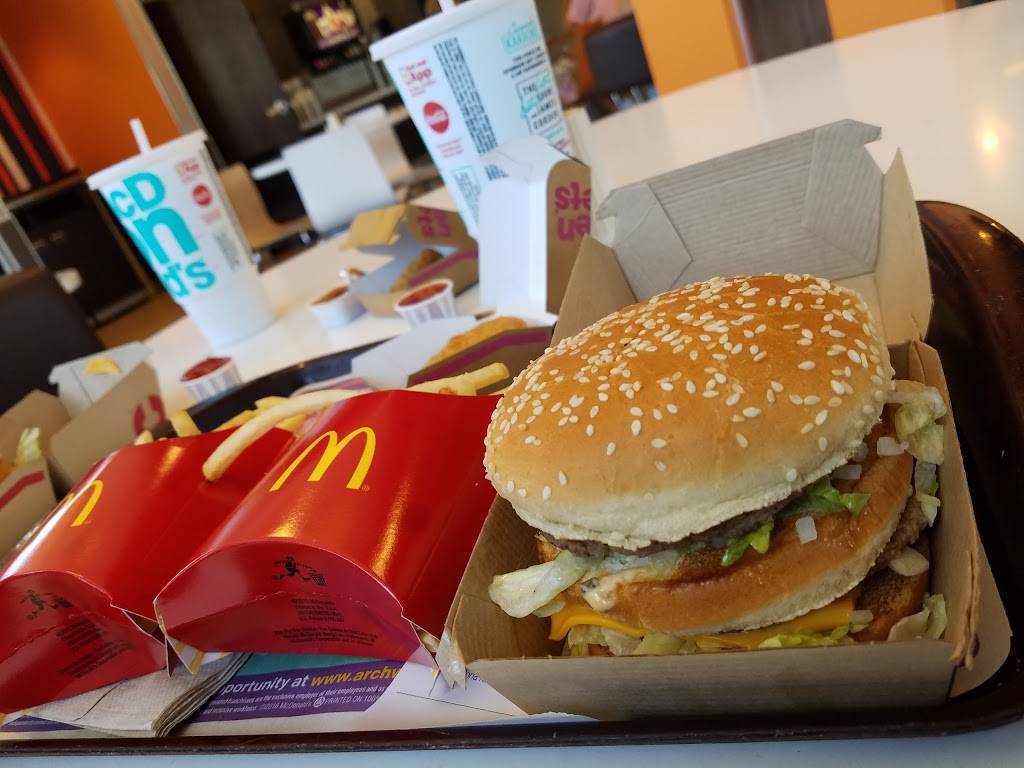 McDonalds | cafe | 4403 Harrison Ave, Rockford, IL 61108, USA | 8153942049 OR +1 815-394-2049