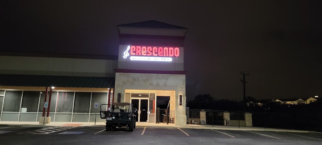 Crescendo Bar and Grill | restaurant | 20711 Wilderness Oak, San Antonio, TX 78258, USA | 2102908633 OR +1 210-290-8633