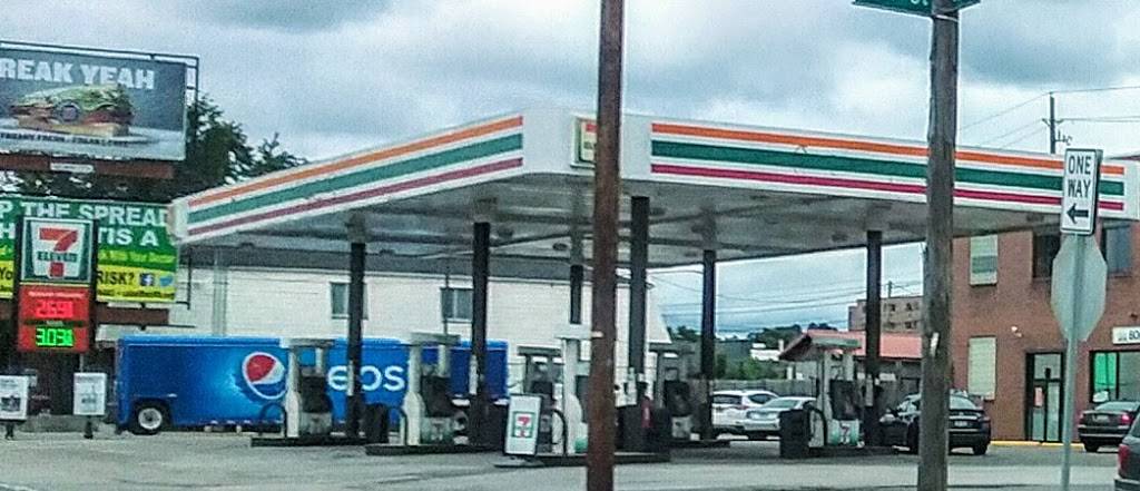7-Eleven - Closed | bakery | 1434 3rd Ave, Huntington, WV 25701, USA | 3045251208 OR +1 304-525-1208