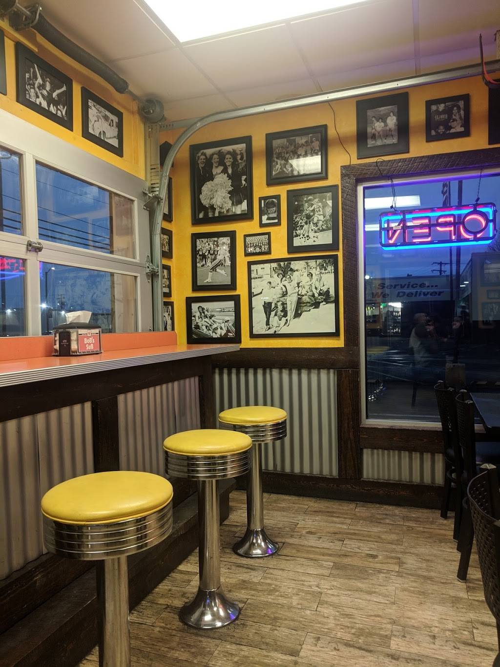 Bobs Sub | meal takeaway | 1713 Freeport Rd, Natrona Heights, PA 15065, USA | 7242241973 OR +1 724-224-1973