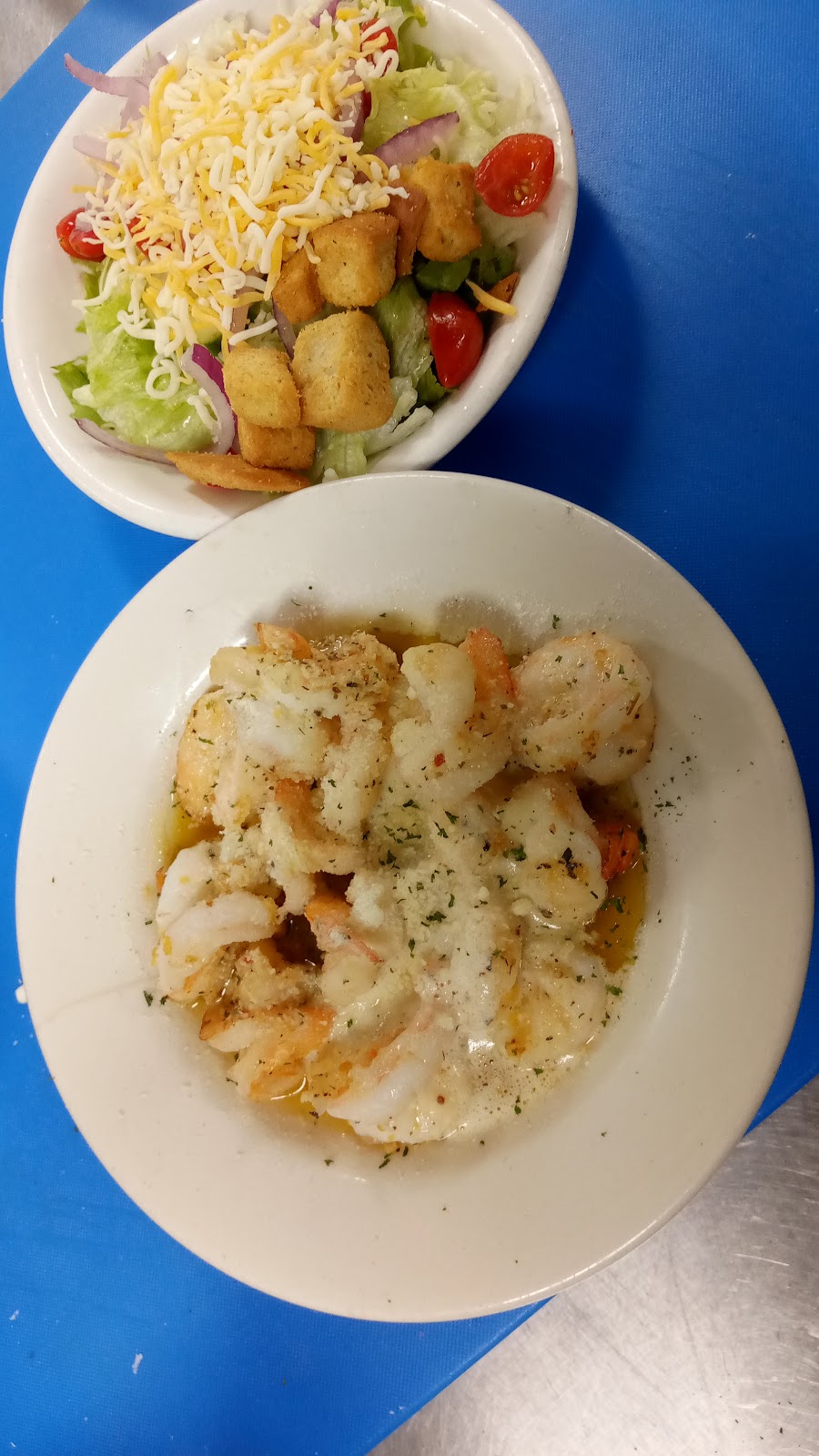 Renees Restaurant & Bar | restaurant | 12260 Bellefontaine Rd, St. Louis, MO 63138, USA | 3143950202 OR +1 314-395-0202