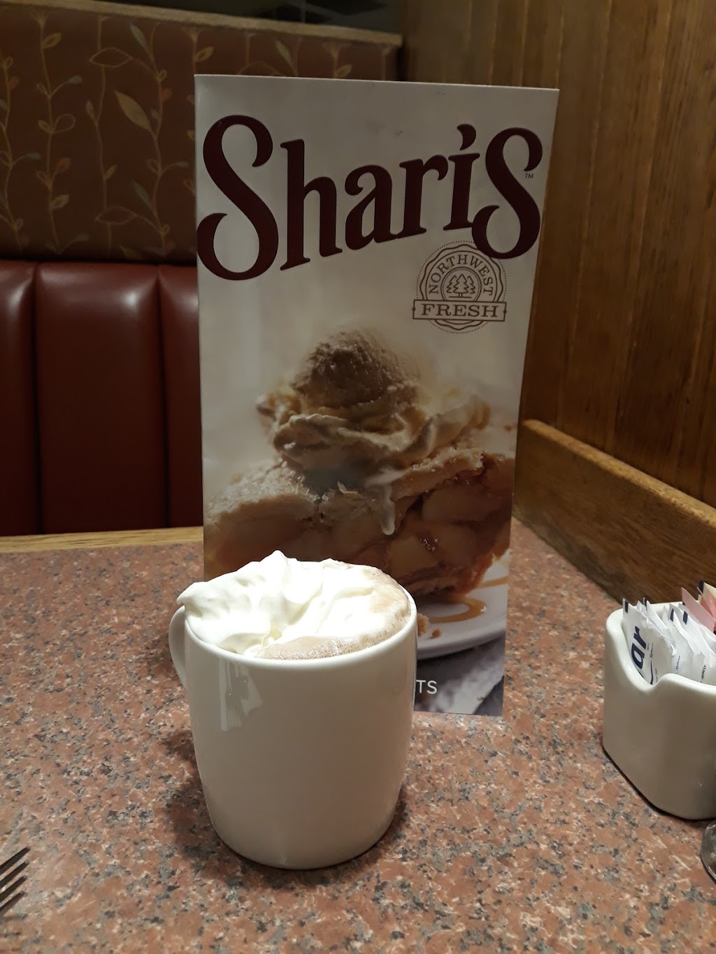 Sharis Cafe and Pies | bakery | 61135 S Hwy 97, Bend, OR 97702, USA | 5413892405 OR +1 541-389-2405
