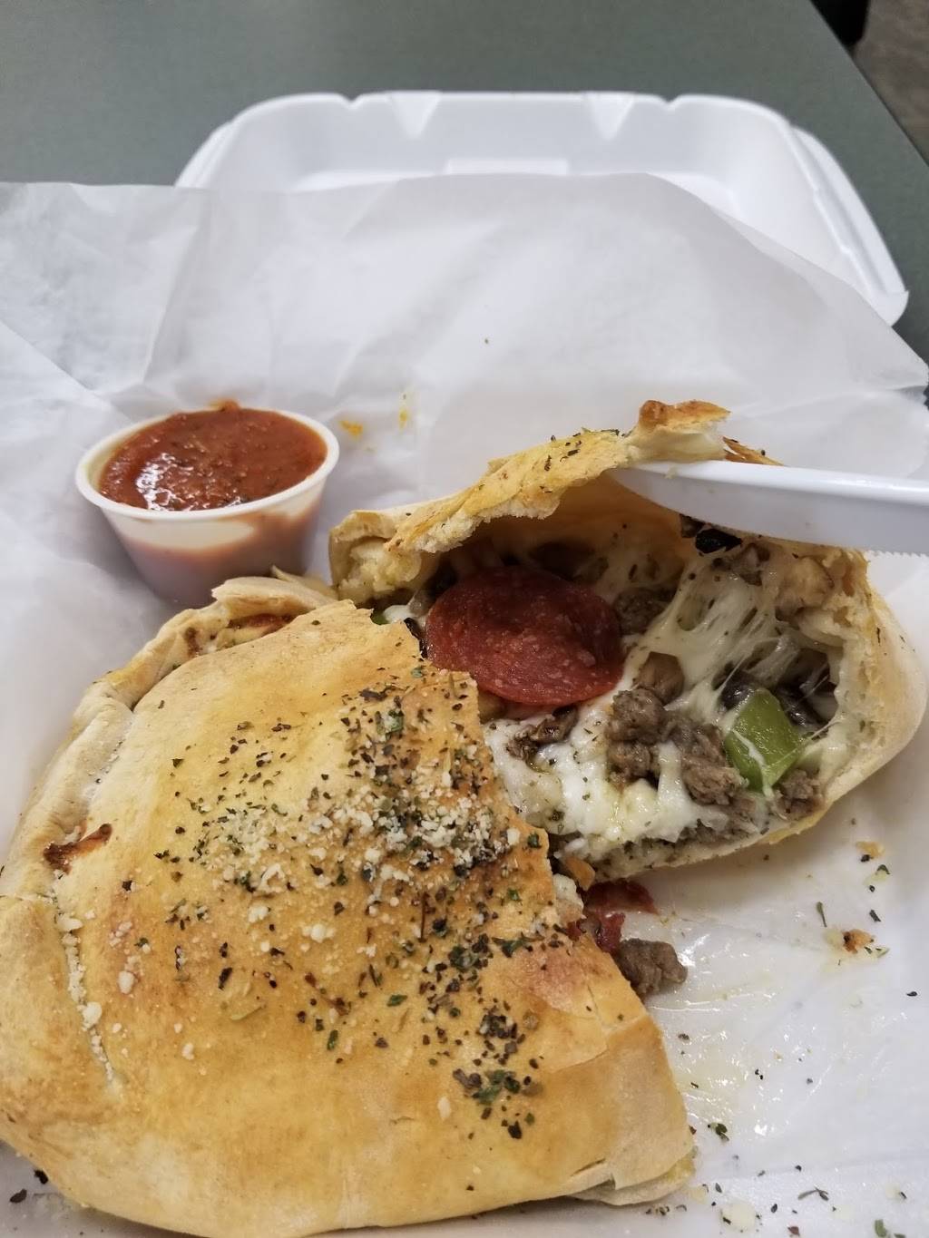 Eddies Calzones | meal delivery | 130 N College St, Auburn, AL 36830, USA | 3343295111 OR +1 334-329-5111