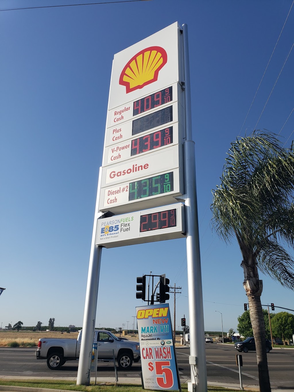 Shell - Restaurant | 2959 M St, Tulare, CA 93274, USA