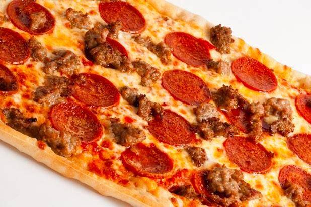 Ledo Pizza | meal takeaway | 4925 Indian Head Hwy, Glassmanor, MD 20745, USA | 3015675656 OR +1 301-567-5656