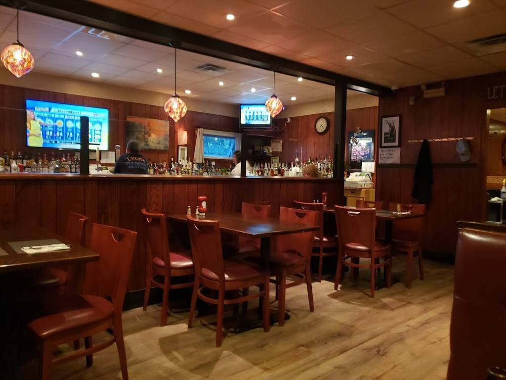 Dube's Seafood - Restaurant | 317 Jefferson Ave, Salem, MA 01970, USA