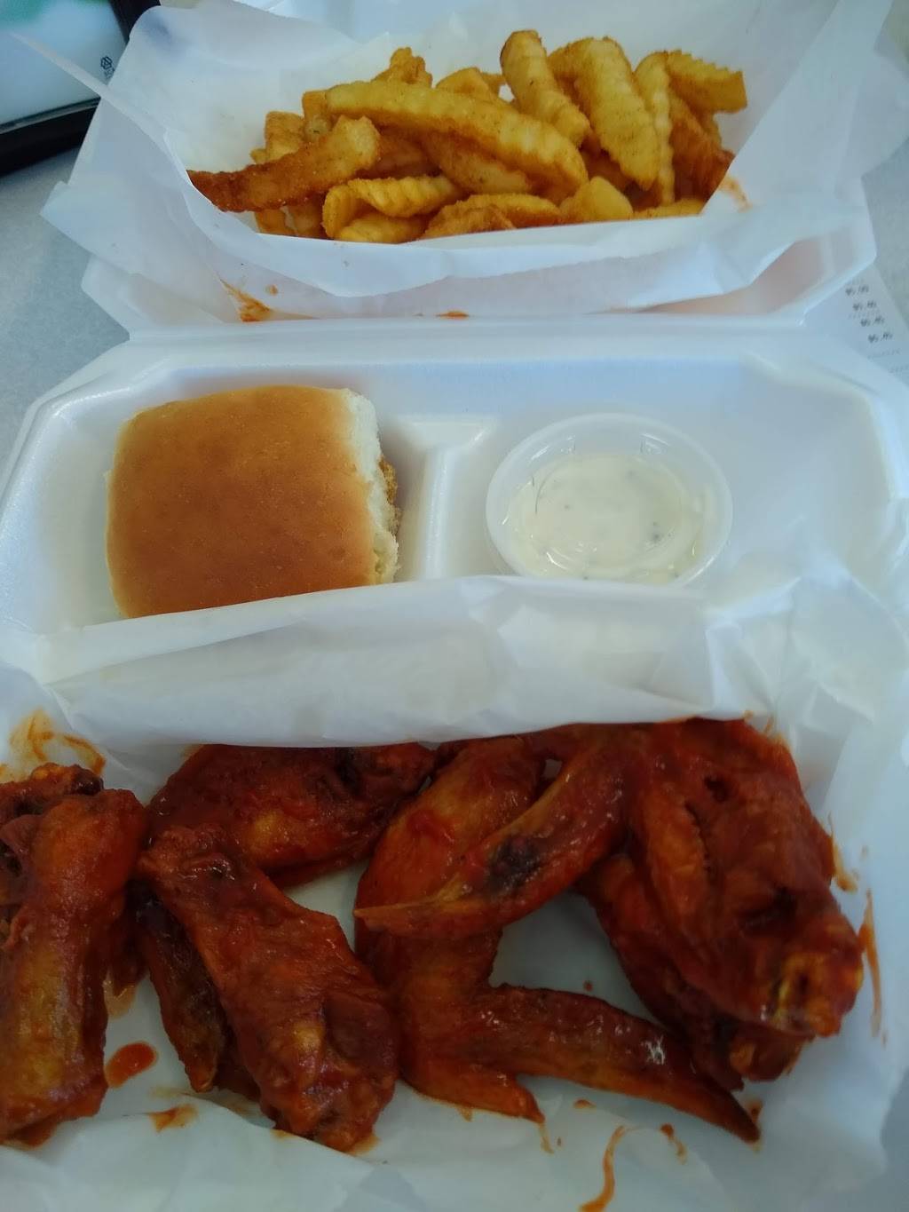 Supreme Hot Wings | restaurant | 8936 Airways Blvd, Southaven, MS 38671, USA | 6623937776 OR +1 662-393-7776