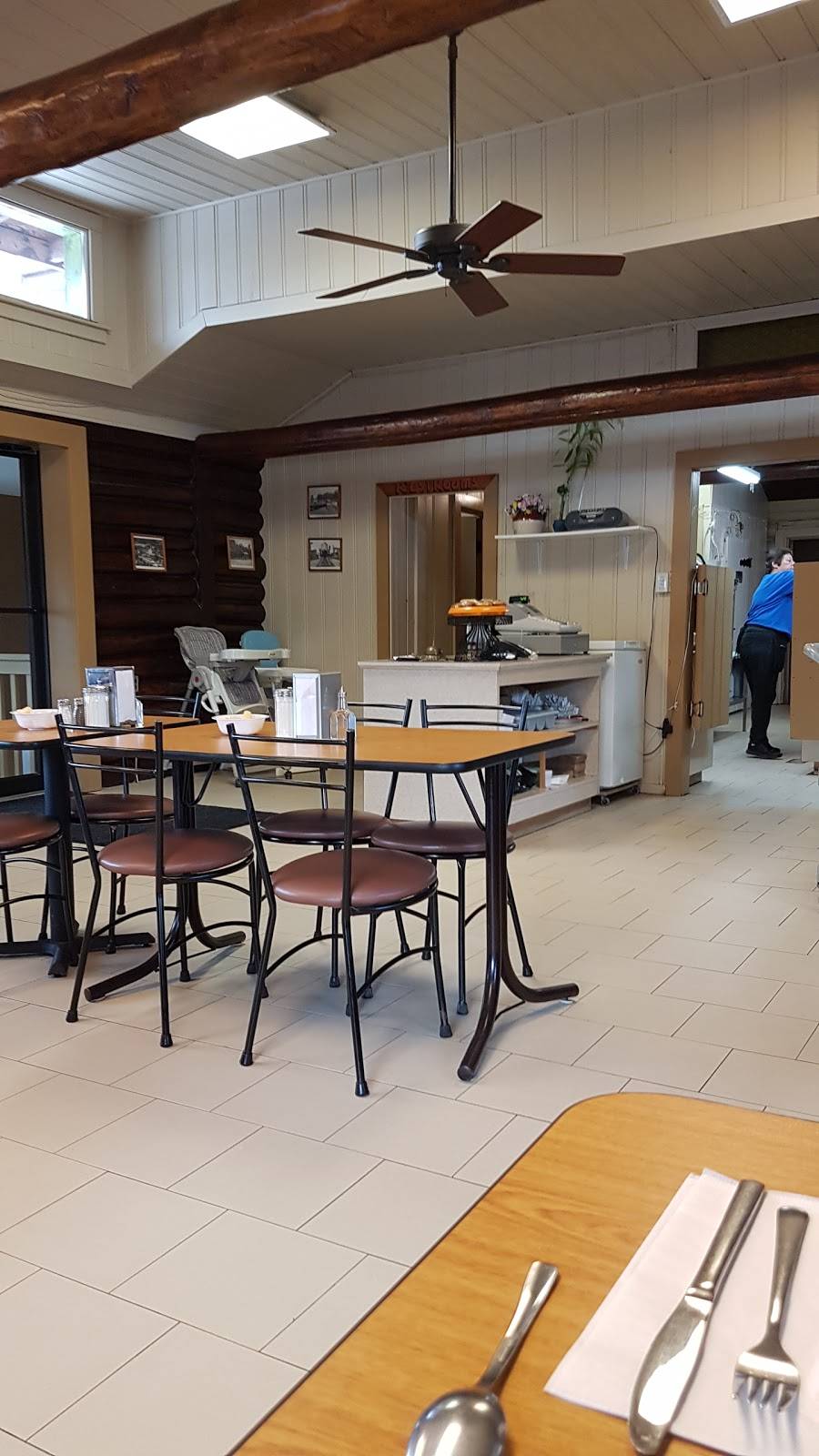 Log Cabin Restaurant 3394 Muskoka St, Washago, ON L0K 2B0, Canada