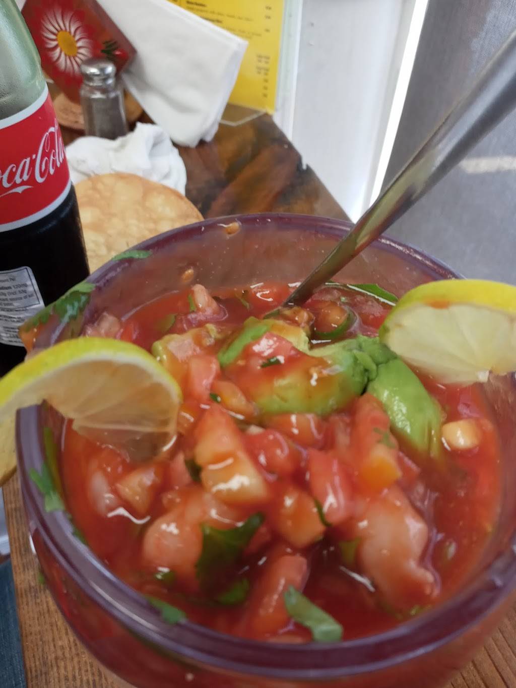 Las Comadres Taqueria y Mariscos - Restaurant | 635 S Lake Shore Way