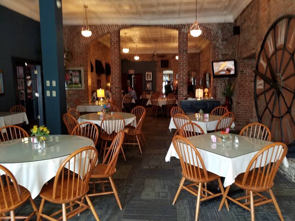 Almost Home Restaurant | bakery | 17 W Franklin St, Greencastle, IN 46135, USA | 7656535788 OR +1 765-653-5788