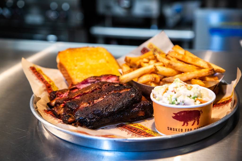 Willie Jewell's Old School BarBQ Carrollwood 12004 Anderson Rd