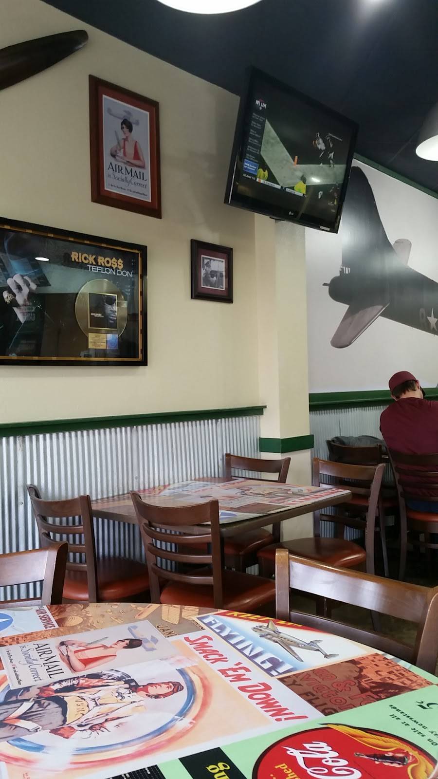 Wingstop Restaurant 4697 Poplar Ave, Memphis, TN 38117, USA