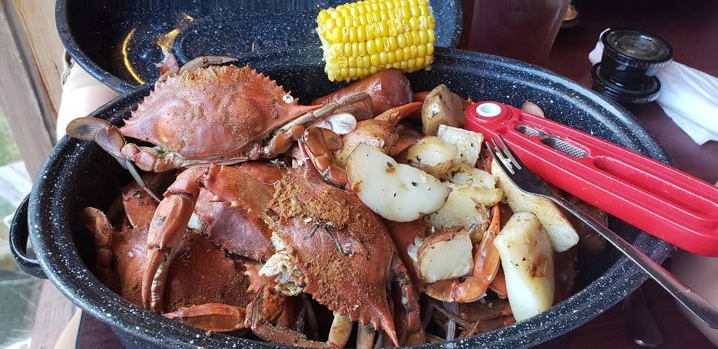 Crabby Oddwaters | restaurant | 4164, 310 Sunset Blvd N, Sunset Beach, NC 28468, USA | 9105796372 OR +1 910-579-6372