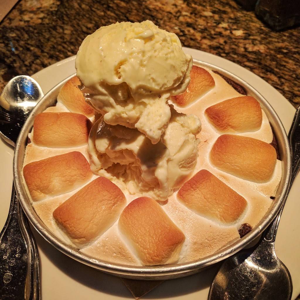 BJs Restaurant & Brewhouse | restaurant | 5141 Tuttle Crossing Blvd, Dublin, OH 43016, USA | 6146599400 OR +1 614-659-9400