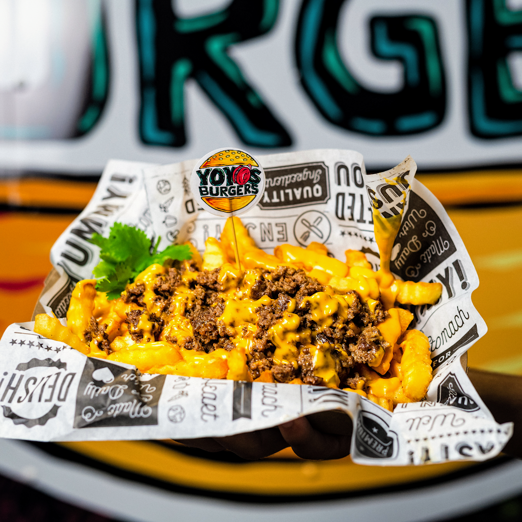 Yoyo's Burgers 16090 SW 184th St, Miami, FL 33187, USA