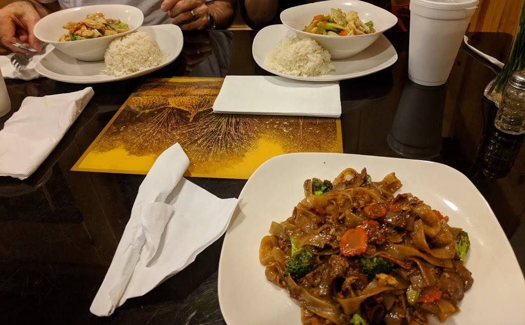 Namwan Thai Kitchen | restaurant | 3215 E Milton Ave #12, Youngsville, LA 70592, USA | 3378575429 OR +1 337-857-5429