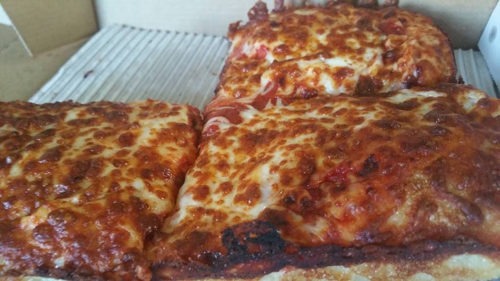 Little Caesars Pizza | meal takeaway | 1563 7th St E, Monticello, MN 55362, USA | 7632953333 OR +1 763-295-3333