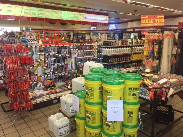 Oakland market and deli | restaurant | 28570 Hwy 32, Oakland, MS 38948, USA | 6626235090 OR +1 662-623-5090