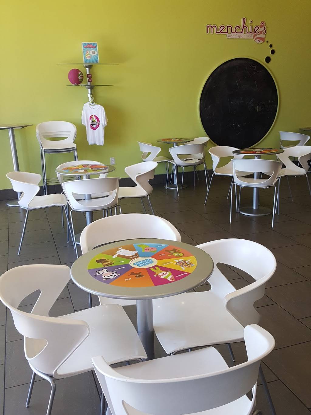 Menchies Frozen Yogurt | bakery | 440 Sam Ridley Pkwy W Ste 120, Smyrna, TN 37167, USA | 6159844676 OR +1 615-984-4676