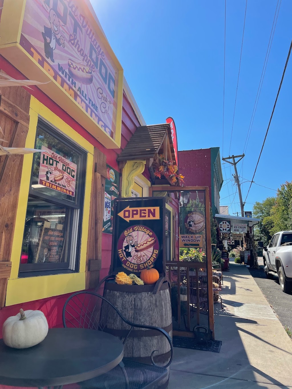 old-village-hot-dog-shoppe-restaurant-mo-21-caledonia-mo-63631-usa