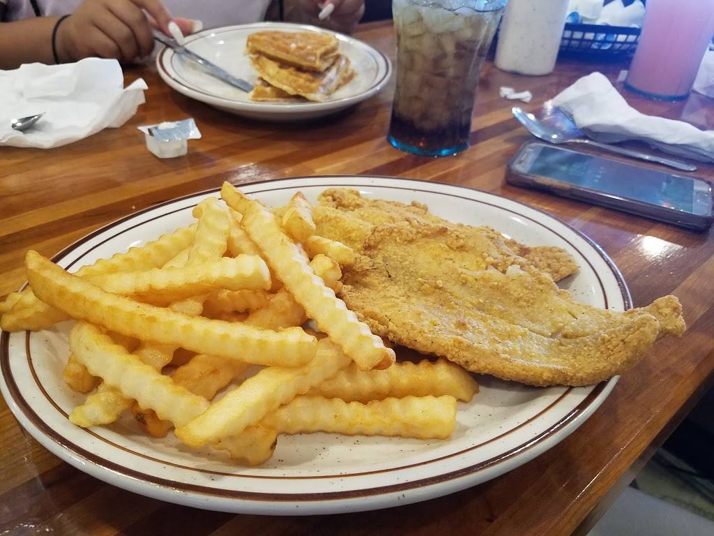 Loc's Chicken and Waffles Restaurant 11975 Apache Ave, Savannah, GA