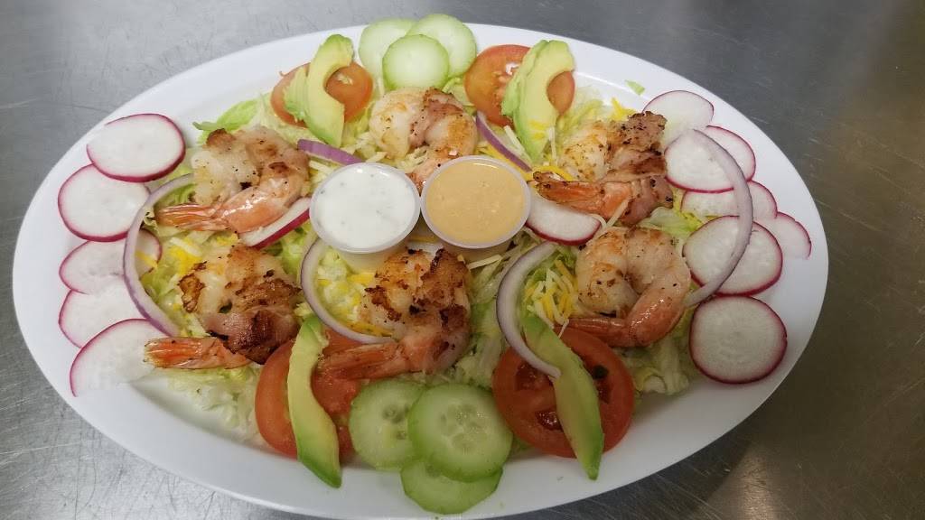 El Camino Real Restraunt | restaurant | 14100 Camino Real, Niederwald, TX 78640, USA | 5123769383 OR +1 512-376-9383