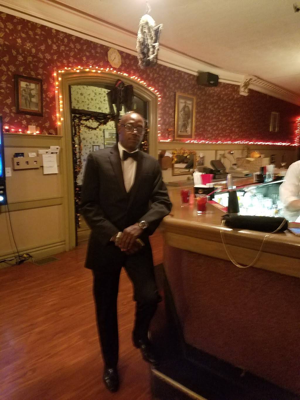 Hamlin House | restaurant | 432 Franklin St, Buffalo, NY 14202, USA | 7168858084 OR +1 716-885-8084