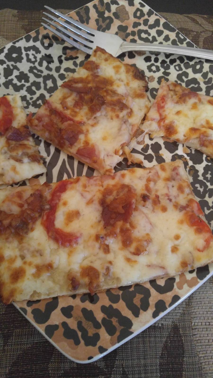 Dominos Pizza | meal delivery | 2418 Margaret St N, North St Paul, MN 55109, USA | 6517773030 OR +1 651-777-3030