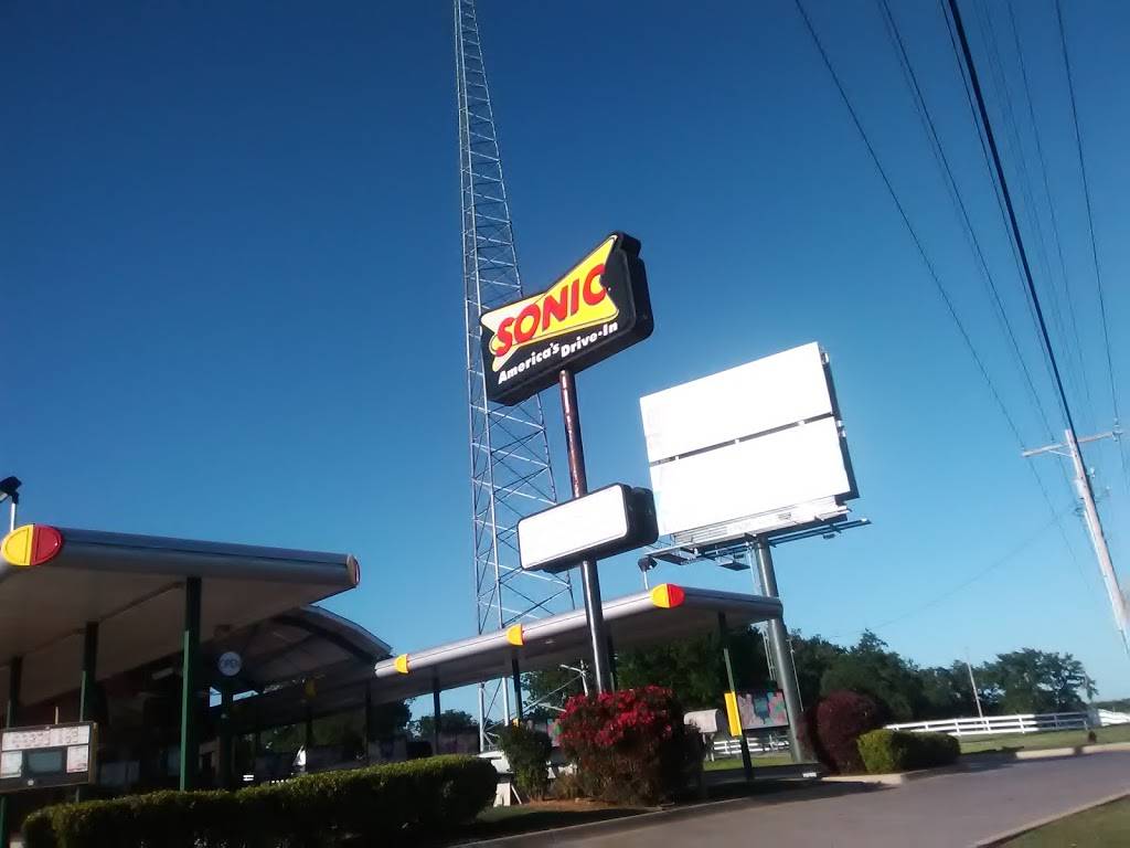 Sonic Drive-In | restaurant | 1007 E Shawntel Smith Blvd, Muldrow, OK 74948, USA | 9184273904 OR +1 918-427-3904