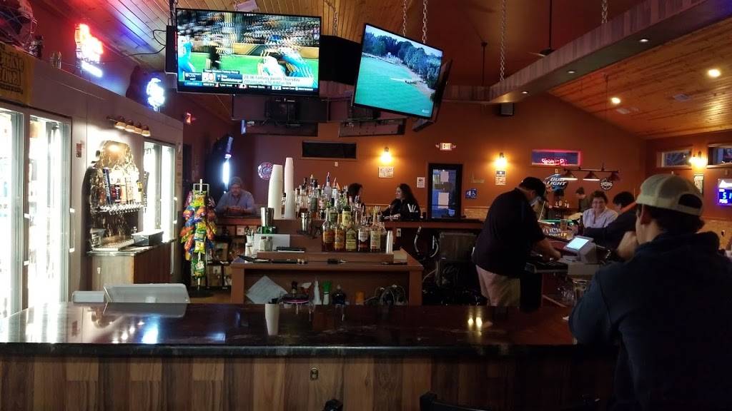 The Burrow | restaurant | 108 N Findley St, Punxsutawney, PA 15767, USA | 8146185083 OR +1 814-618-5083