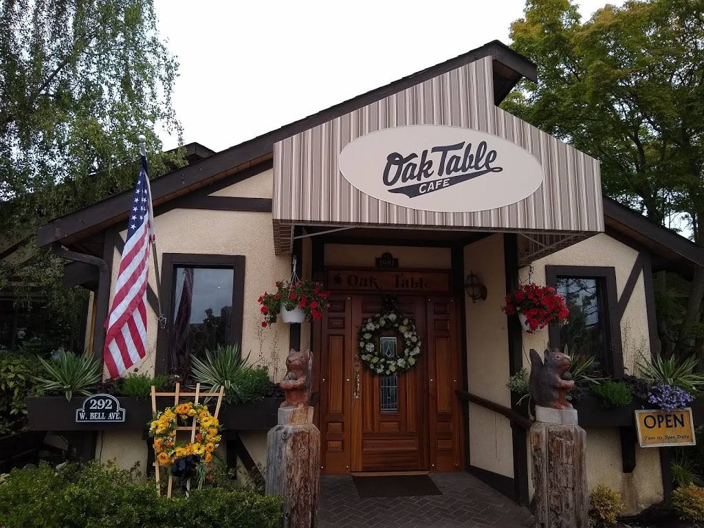 Oak Table Cafe Restaurant 292 W Bell St