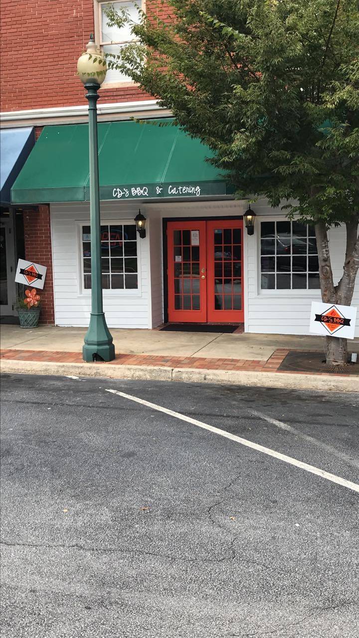CDs BBQ & Catering | restaurant | 115 W Public Square, Laurens, SC 29360, USA | 8647151233 OR +1 864-715-1233