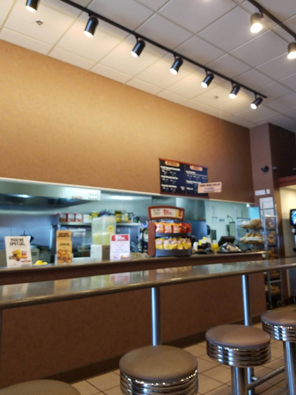 Penn Station East Coast Subs | meal takeaway | 2822, 9785 E 116th St, Fishers, IN 46037, USA | 3175787366 OR +1 317-578-7366