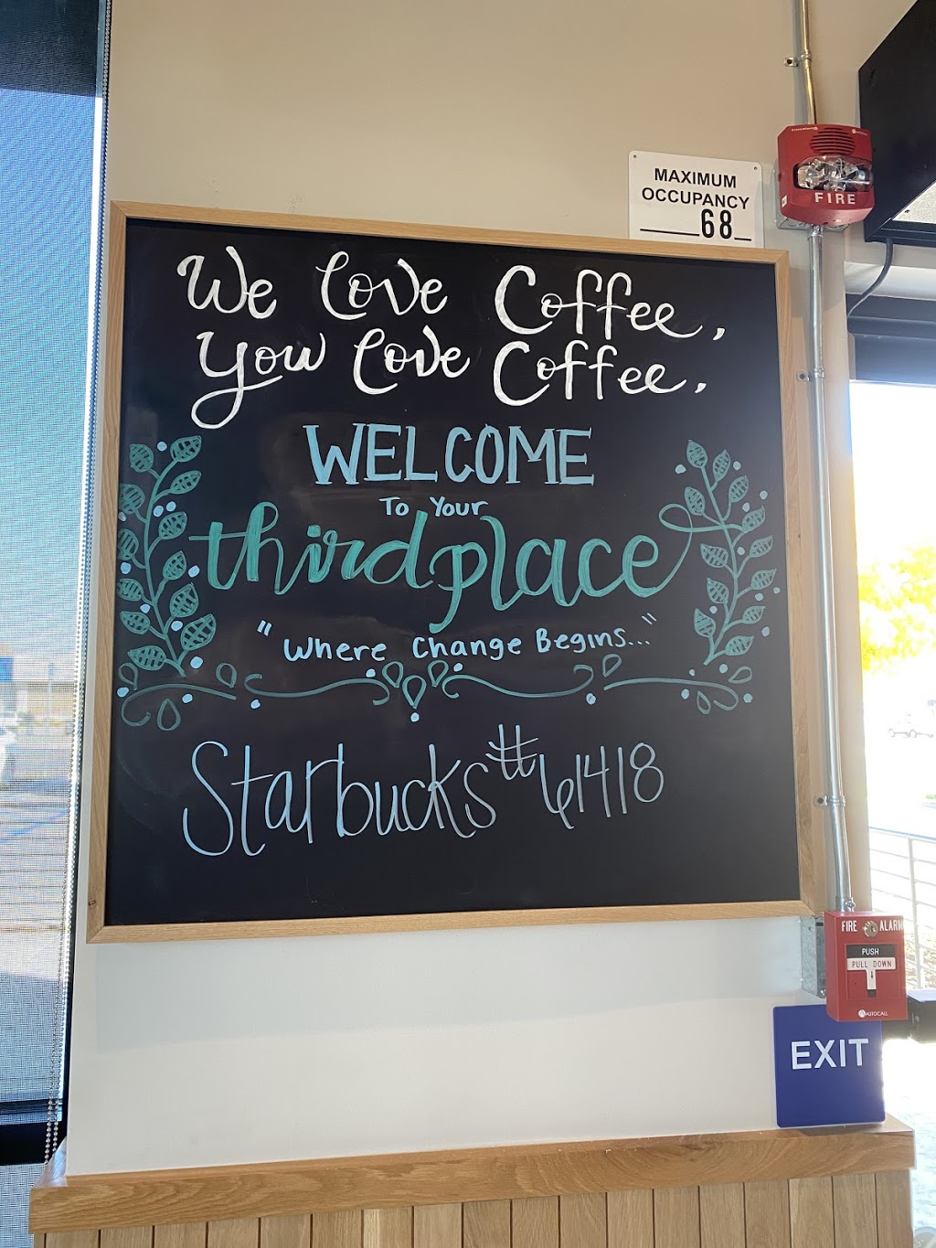 Starbucks | 2405 N Chester Ave, Bakersfield, CA 93308, USA